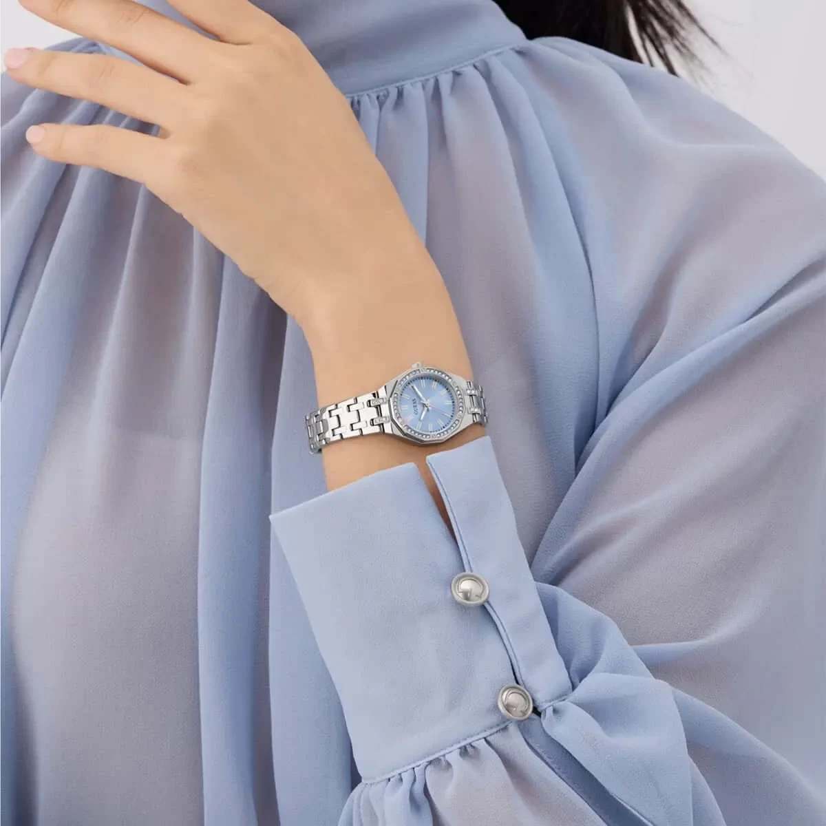 Guess Kadın Kol Saati GUGW1010L1