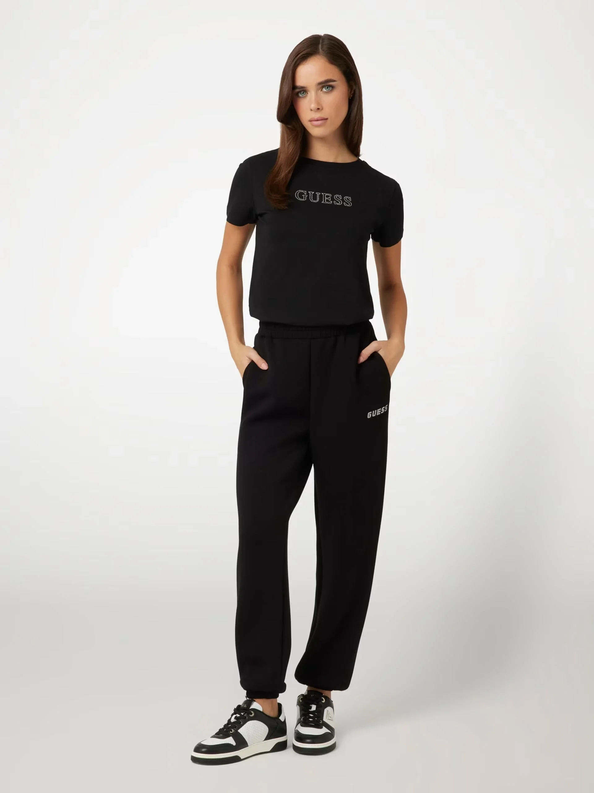 Guess BRIANA SS T-SHIRT Kadın Siyah T-shirt V3BI11J1314-JBLK
