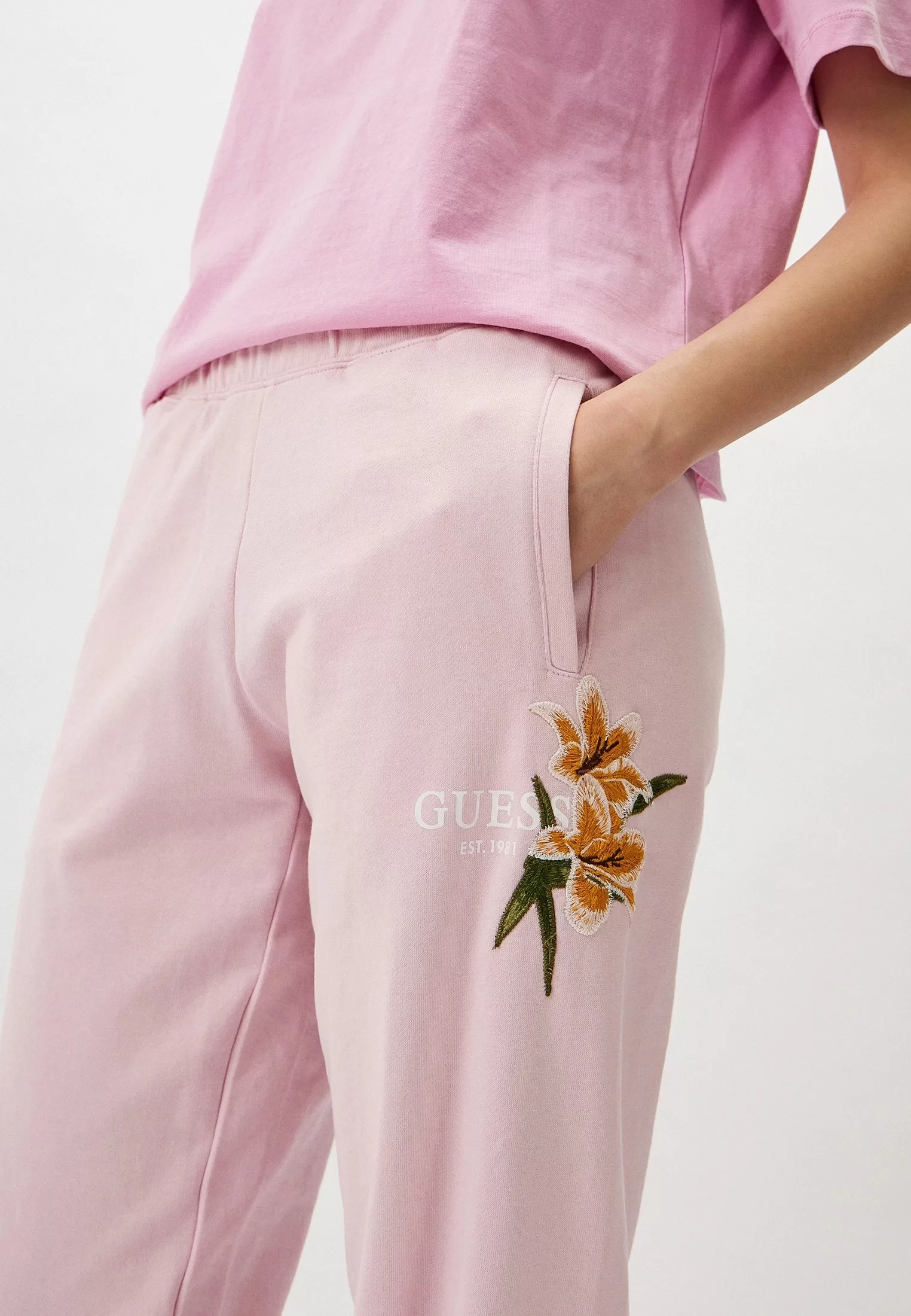 Guess ZOEY JOGGER Kadın Pembe Eşofman Altı V4GB04KC6V1-A61I