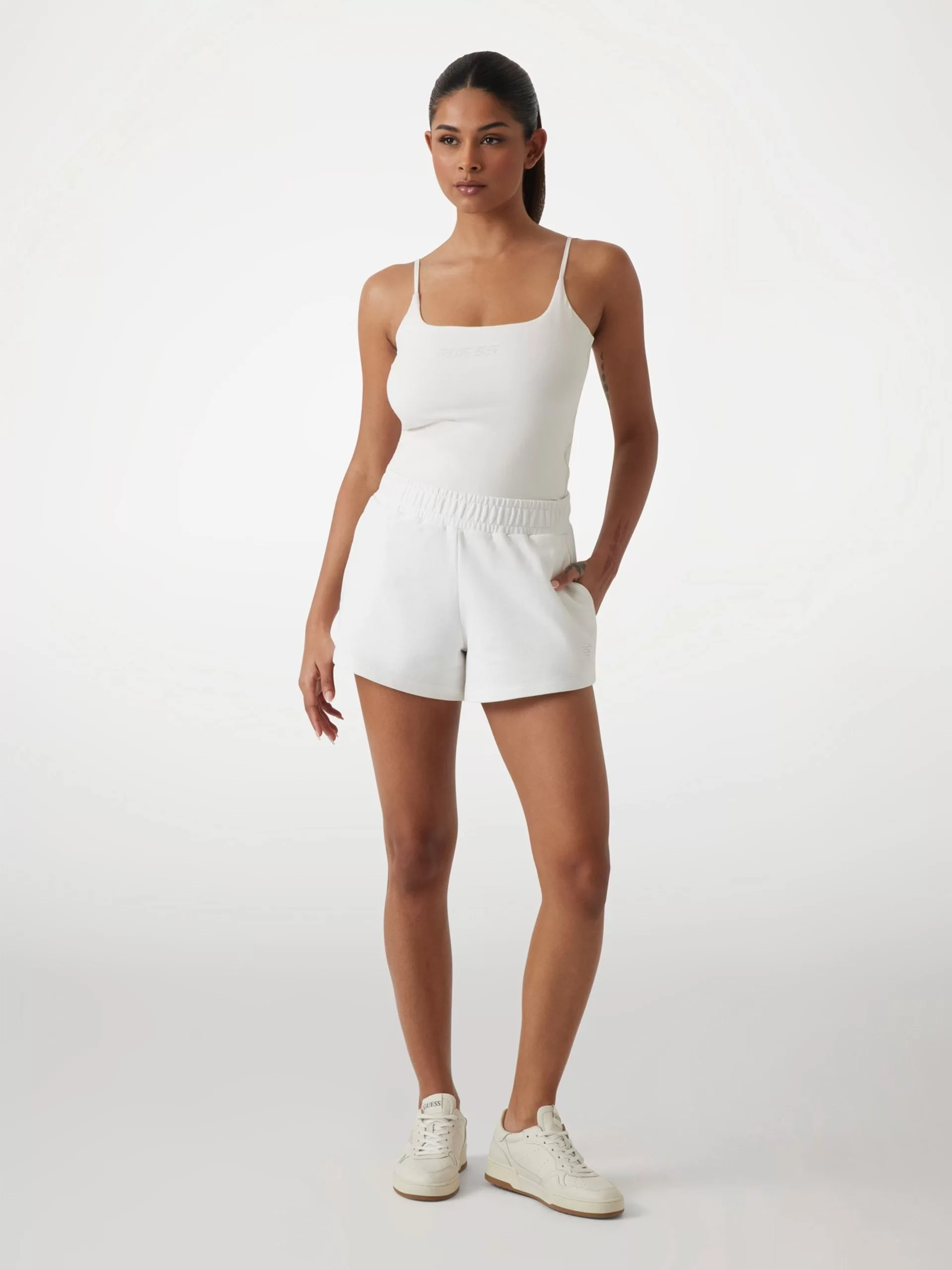 Guess Ortensia Kadın Beyaz Aktif Top V5GP22J1314-G018