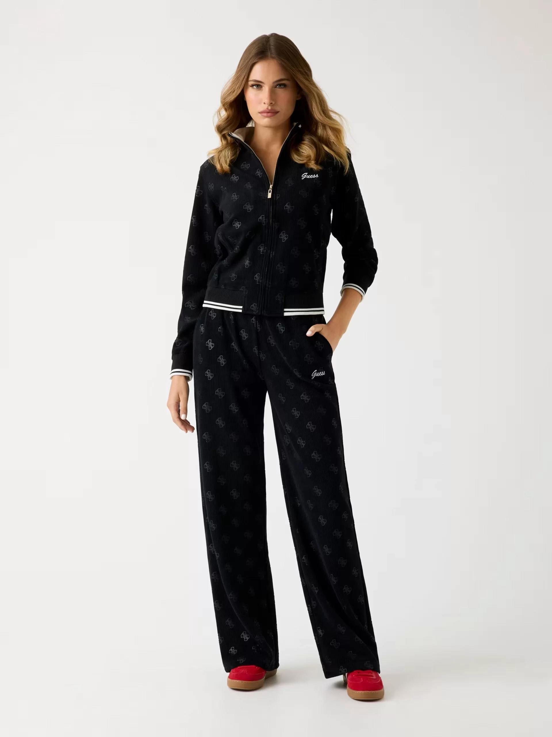 Guess Paulina Kadın Siyah Aktif Loose Fit Eşofman Altı V5BB00K1902-JBLK