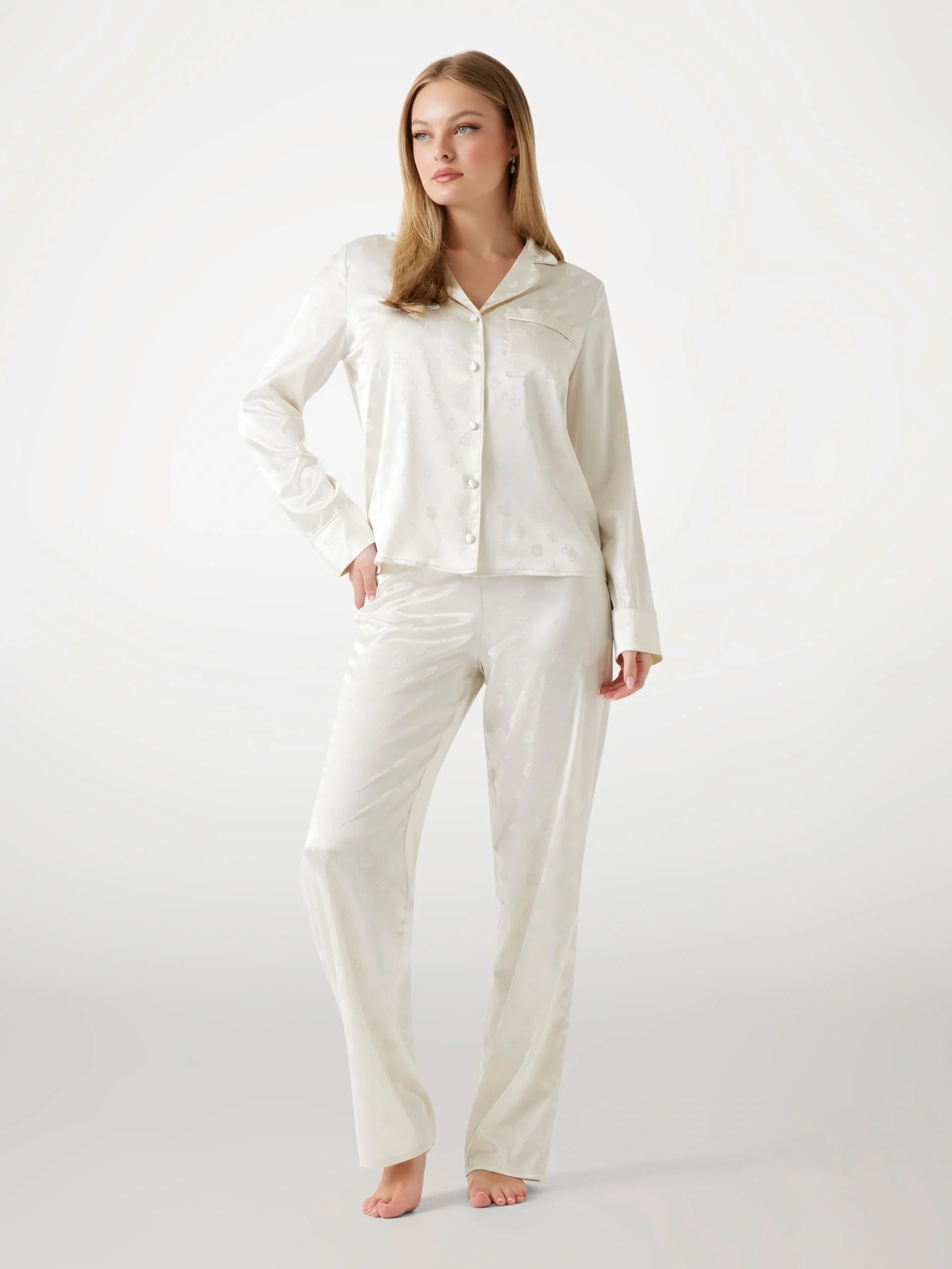 Guess Sylvie Kadın Krem Pijama Seti O5BX05W4732-F0YI