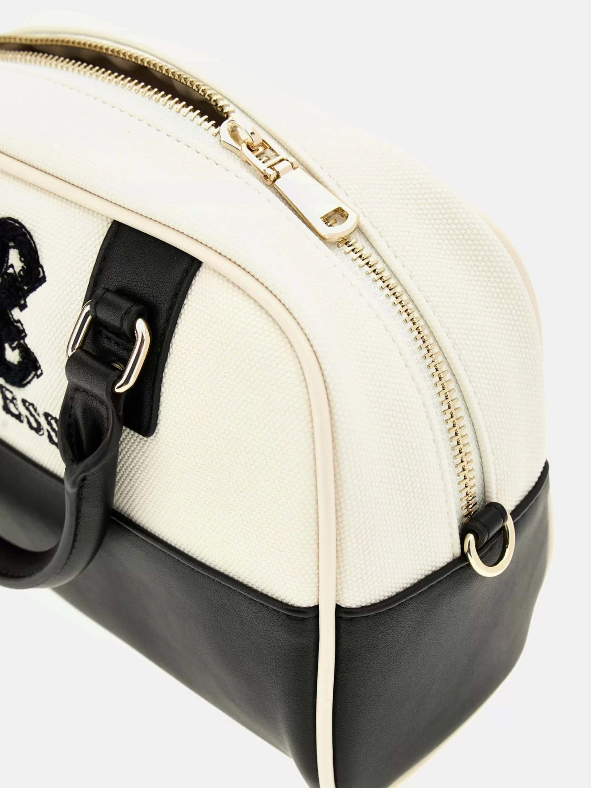 Guess Texture Kadın Siyah Aktif Çapraz Askılı Çanta V5YZ06WHDW0-JBLK