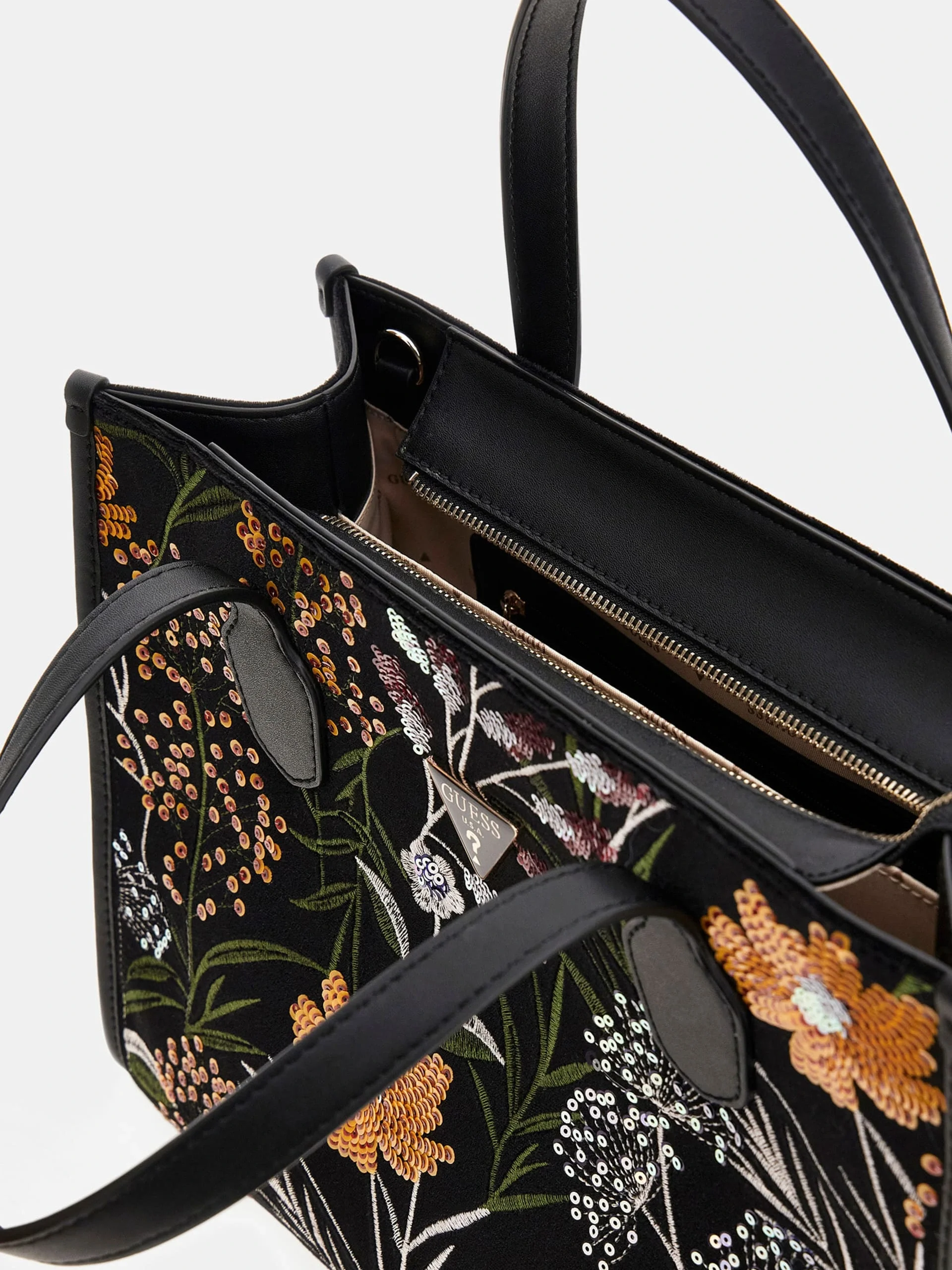 Guess Zalina Kadın Siyah Omuz Çantası HWVT9350220-BML