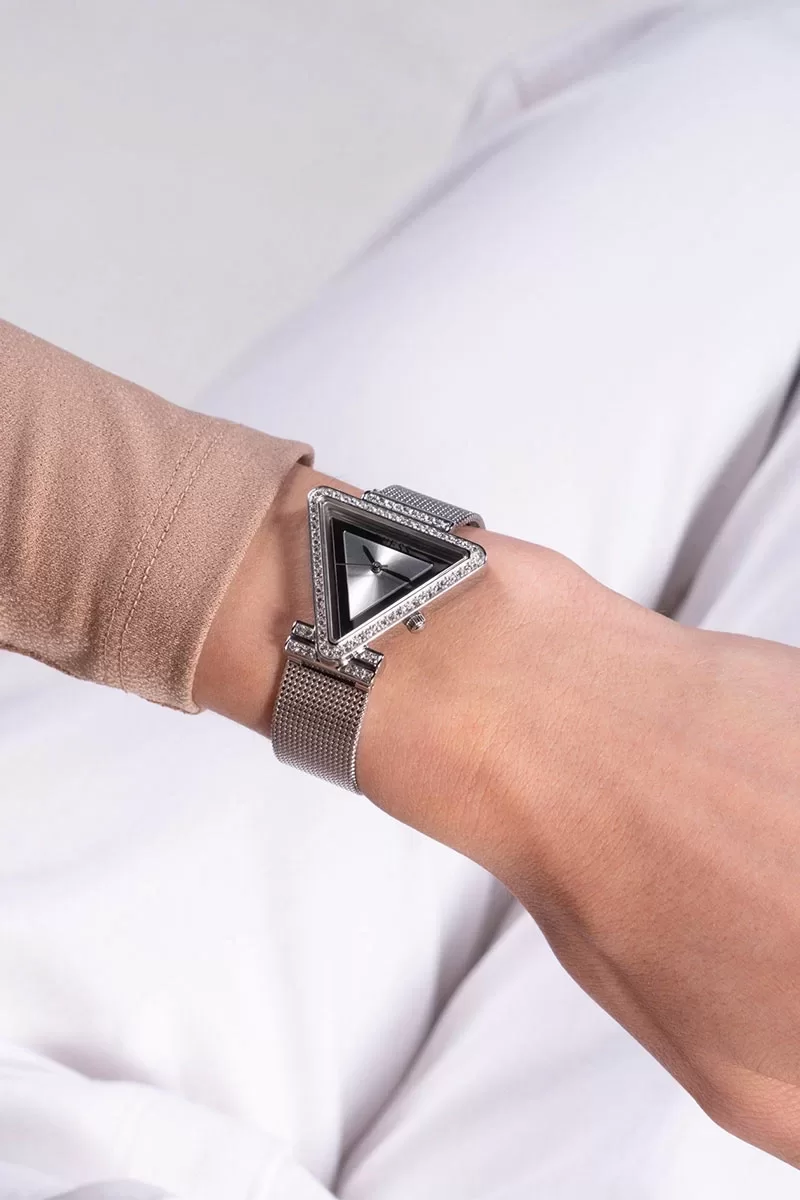 Guess Kadin Metalik Gri Kol Saati GUGW0508L1