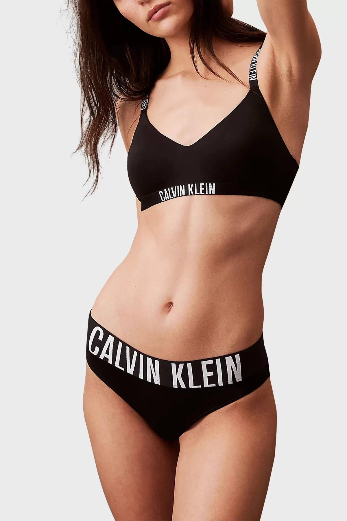 Calvin Klein LGHTLY LINED BRALETTE Kadın  Büstiyer 000QF7659E-UB1