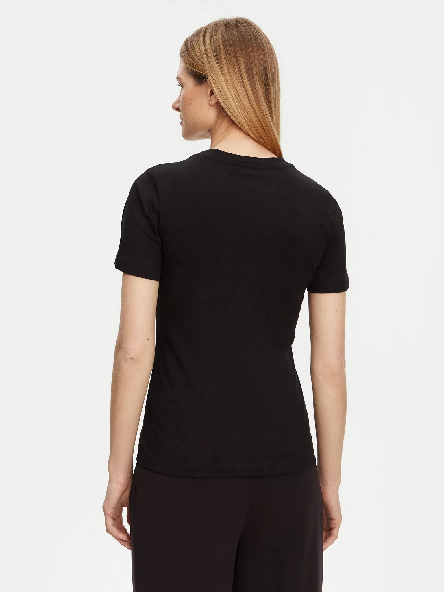 Guess LOLIE REGULAR SS TSHIRT Kadın Siyah T-shirt 5RGI026298A-JBLK
