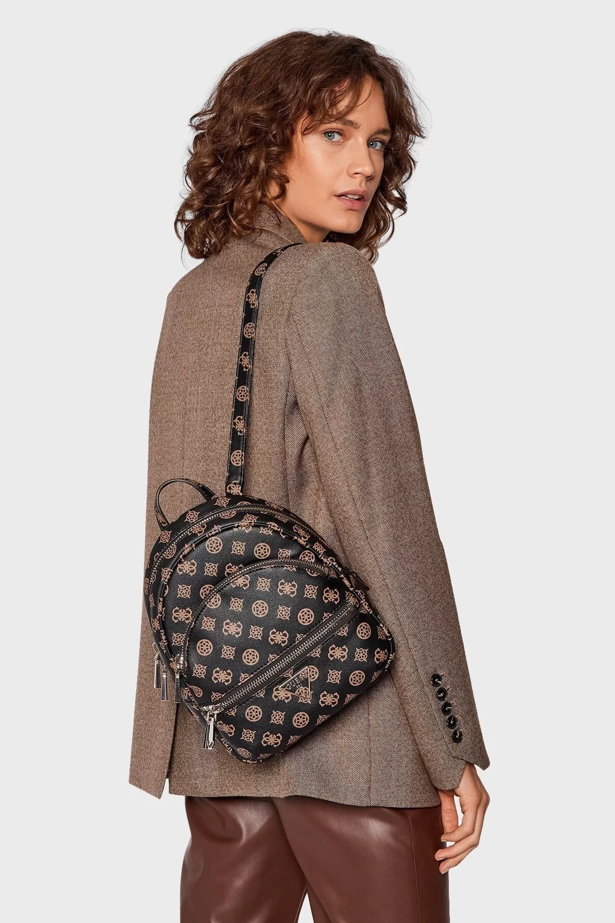 Guess MANHATTAN BACKPACK Kadın Kahverengi Sırt Çantası HWPG6994320-MLO