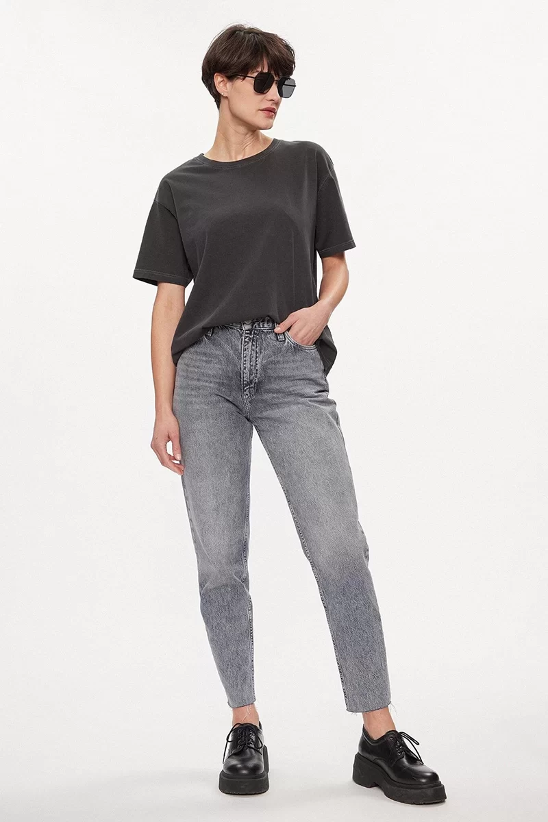 Calvin Klein MOM JEAN Kadın Gri Jeans J20J222768-1BZ