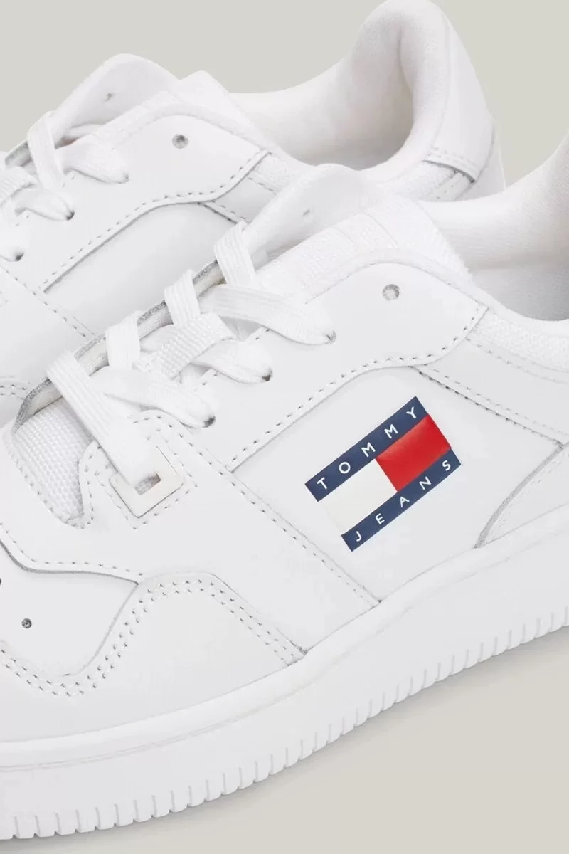 Tommy Jeans NEW TJW RETRO BASKET SNEAKER ESS Kadın Beyaz Sneaker EN0EN02505YBS