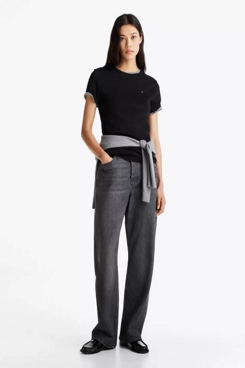 Tommy Hilfiger SLIM CODY C-NK SS Kadın siyah T-shirt WW0WW40587BDS