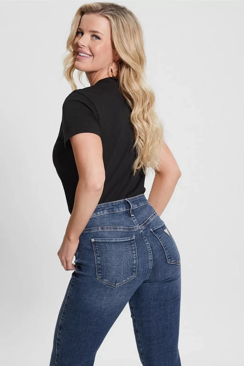 Guess Ss Classıc Fıt Logo Tee Kadın Siyah T-Shirt W2BI69K8FQ1-JBLK