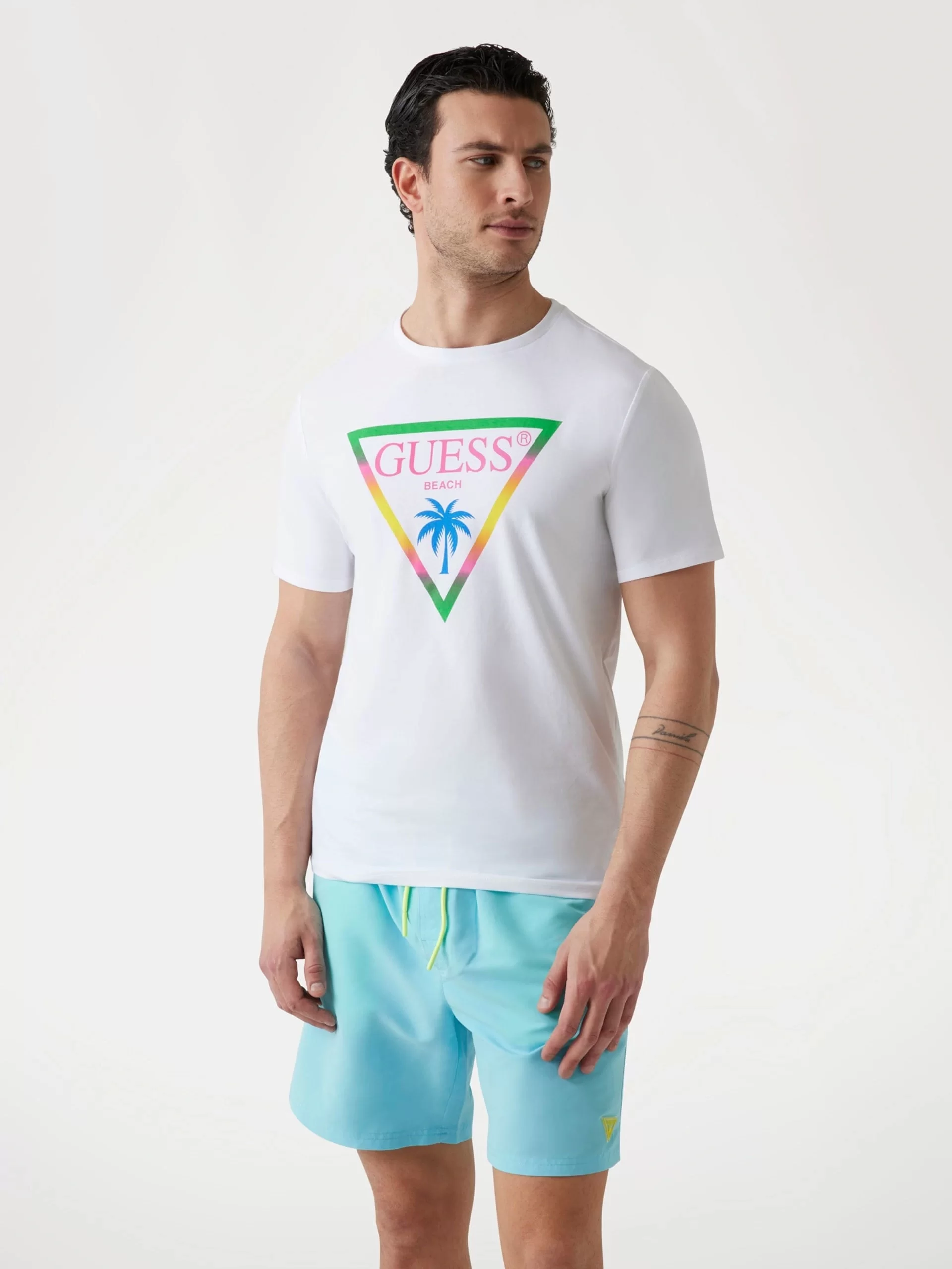 Guess SS CN TRIANGLE PALM TEE Erkek Beyaz T-shirt F5GI00J1314-G011