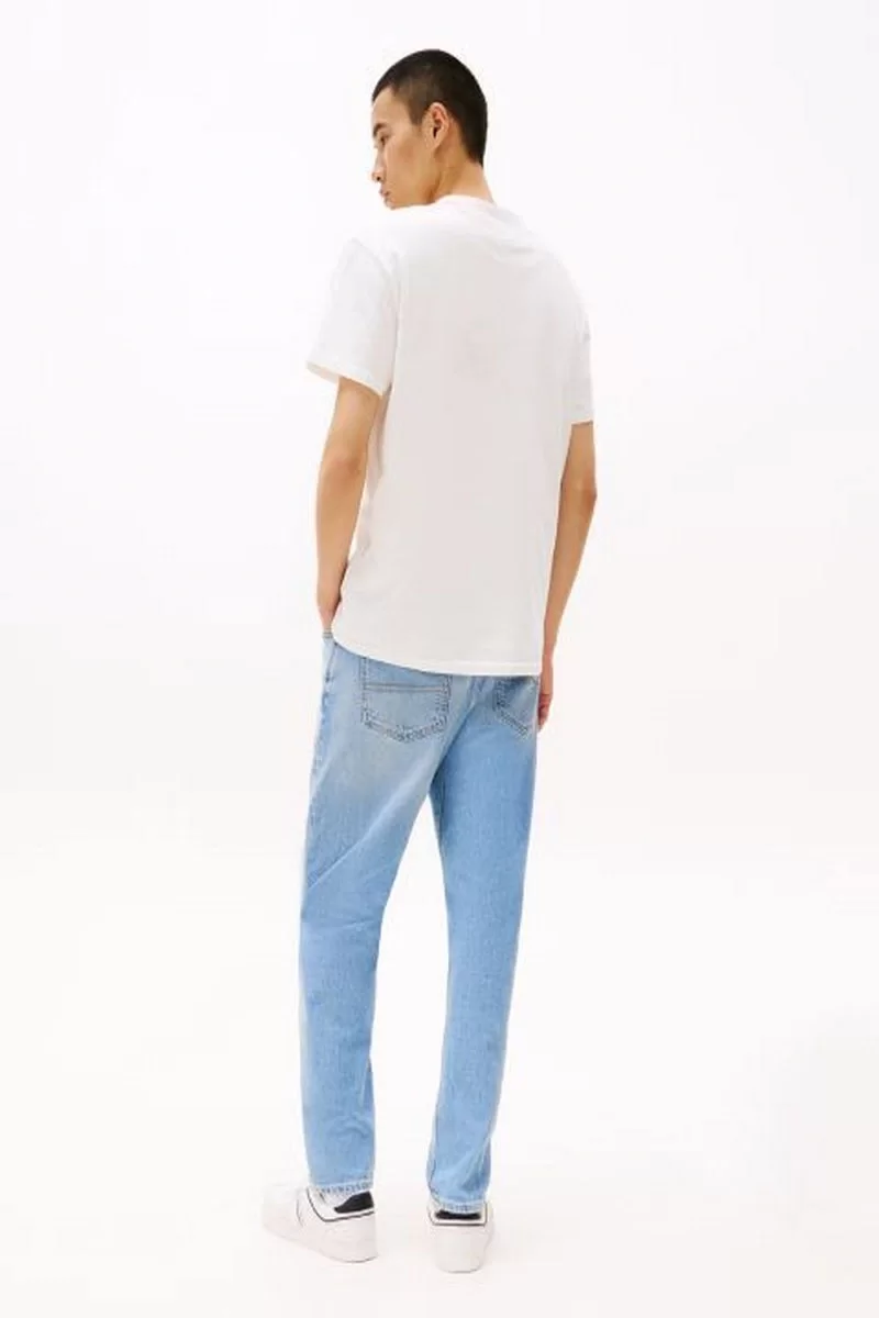 Tommy Jeans TJM REG BADGE TEE EXT Erkek BEYAZ T-shirt DM0DM20322YBL