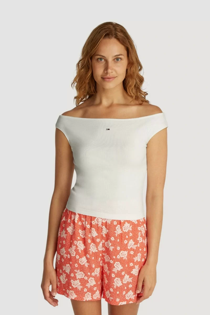 Tommy Jeans TJW BOAT NECK TOP SS EXT Kadın beyaz T-shirt DW0DW20234YBL
