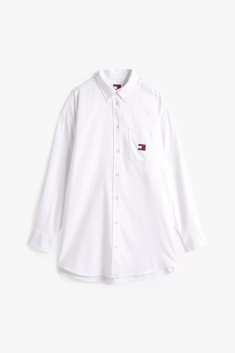 Tommy Jeans TJW OVS BADGE OXFORD SHIRT EXT Kadın beyaz Gömlek DW0DW20289YBL