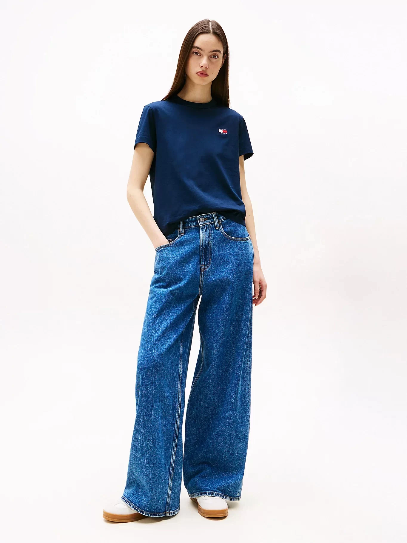 Tommy Jeans Erkek Lacivert  Badge Crew Yaka Tişört