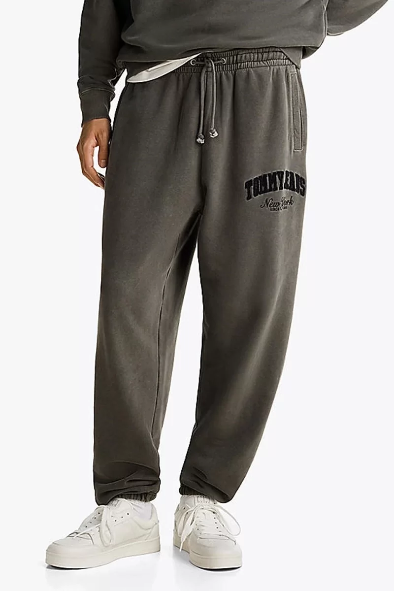 Tommy Jeans Erkek Siyah Rahat Jogger Eşofman Altı