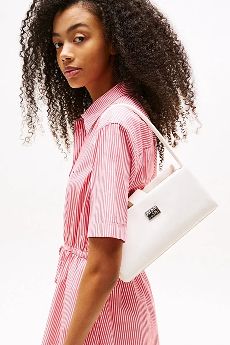 Tommy Hilfiger TJW AMERICAN COOL SHOULDER BAG Kadın  Omuz Çantası AW0AW17295YBH