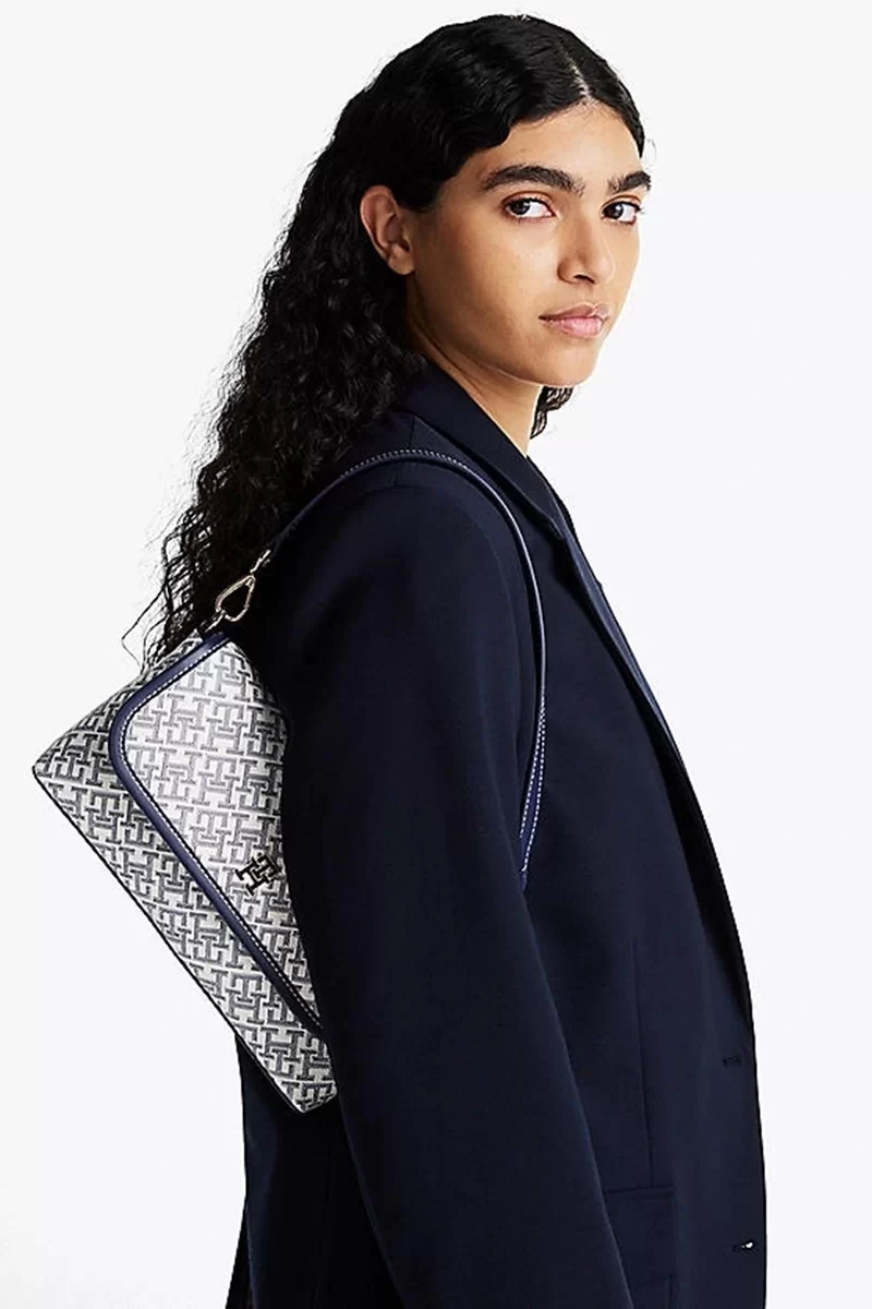 Tommy Hilfiger Kadın Mavi Monoplay Kapaklı Çapraz Çanta