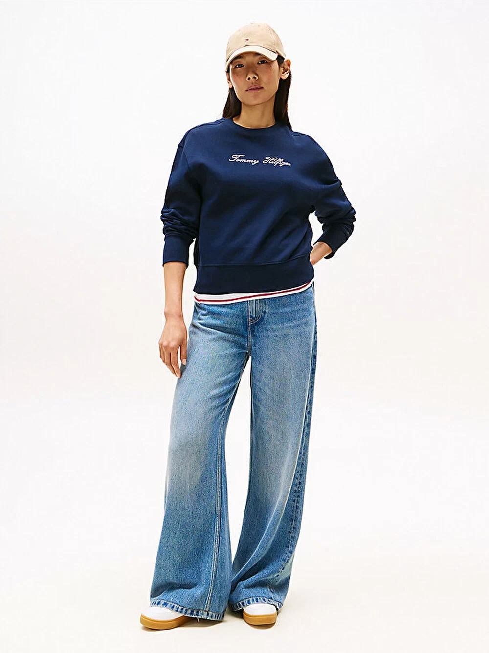 Tommy Hilfiger Kadın Simli Yazı Baskılı Normal Kesim Mavi Kazak WW0WW47159C1G