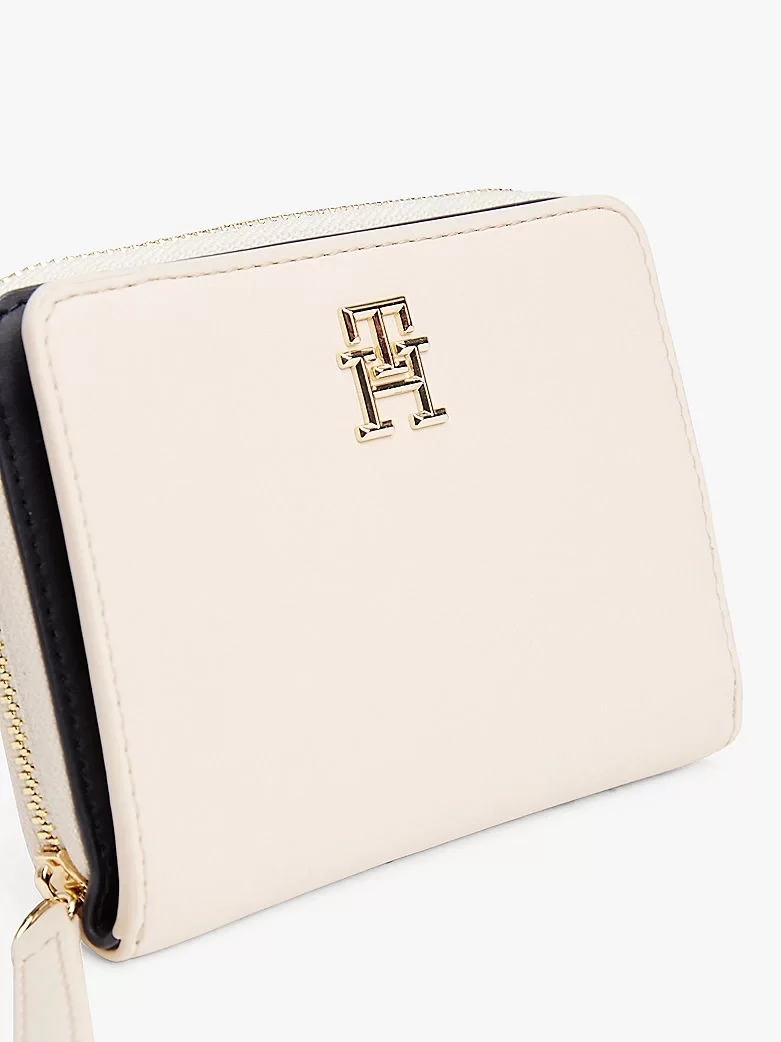 Tommy Hilfiger Kadın TH Monogram Fermuarlı Cüzdan