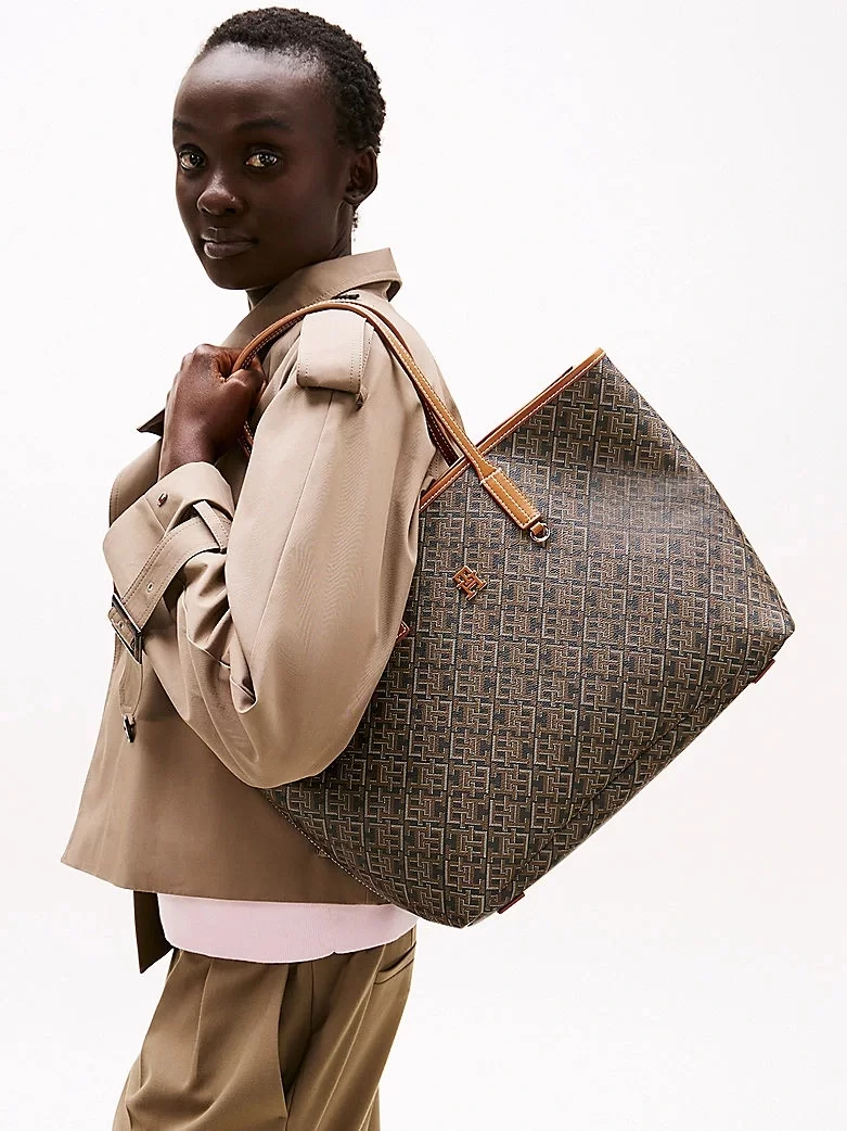 Tommy Hilfiger TH MONOPLAY LEATHER TOTE Kadın  Omuz Çantası AW0AW17416BDS