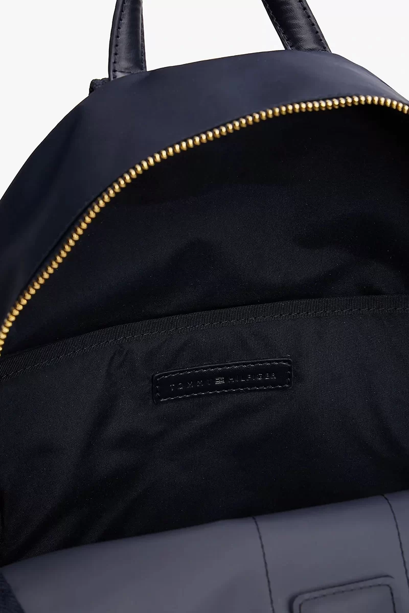 Tommy Hilfiger Kadın Logolu Lacivert Sırt Çantası