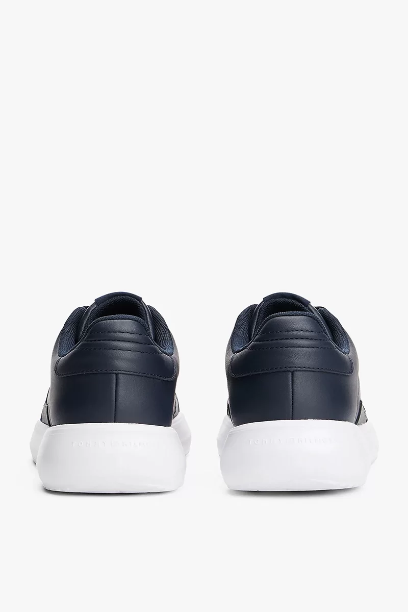 Tommy Hilfiger Modern Hafif Tabanlı Deri Erkek Sneaker FM0FM05529DW5