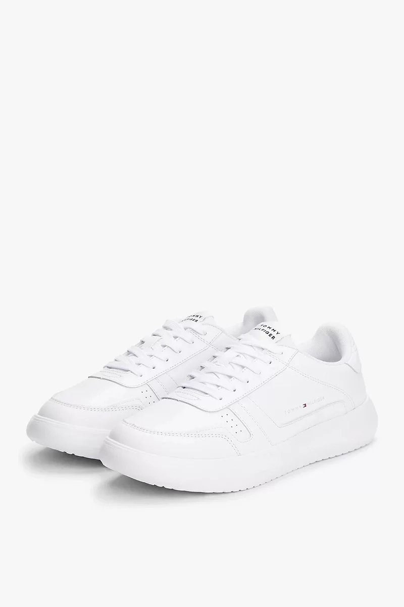 Tommy Hilfiger Modern Hafif Tabanlı Deri Erkek Sneaker FM0FM05529YBS