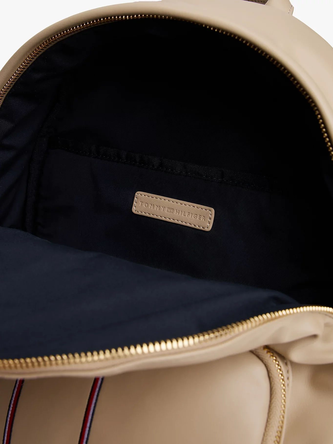 Tommy Hilfiger Popette Soft Kurumsal Kubbe Kadın Bej Sırt Çantası AW0AW180010F4