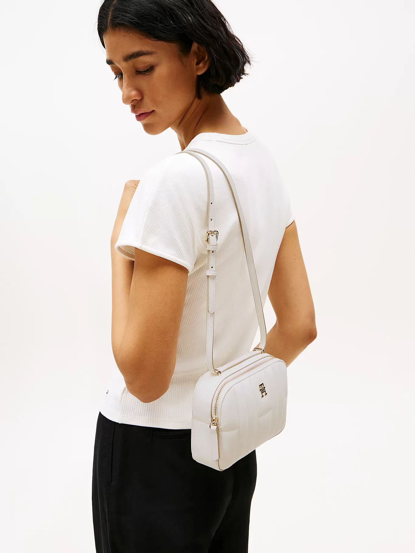 Tommy Hilfiger TH FEMININE CONV CAMERA BAG Kadın Sarı Çanta AW0AW17453Z00