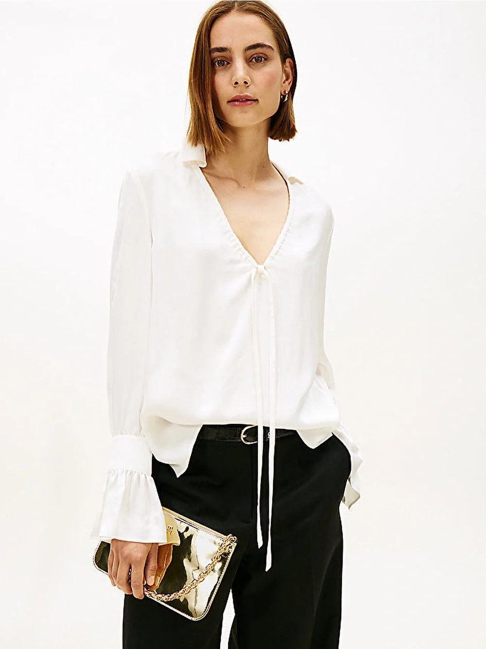 Tommy Hilfiger TH Icon Metalik Zincirli Omuz Kadın Gold Cüzdan AW0AW182190HS