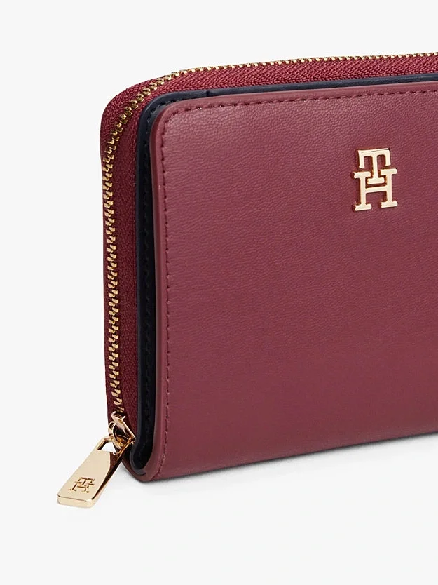 Tommy Hilfiger TH Icon Orta Boy Fermuarlı Kapaklı Kadın Mor Cüzdan AW0AW17742VLP