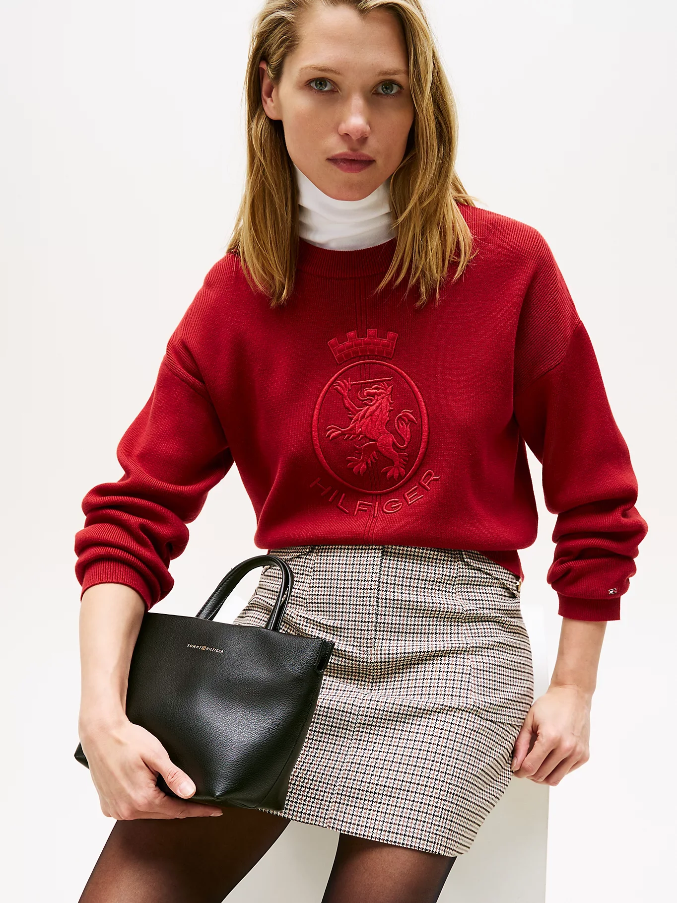 Tommy Hilfiger TH Logo Şeritli Mini Kadın Çanta AW0AW17694BDS