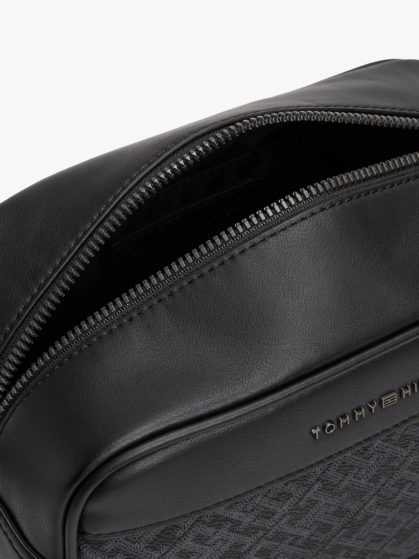 Tommy Hilfiger TH MONOGRAM WASHBAG Erkek Siyah El Çantası AM0AM13528BDS