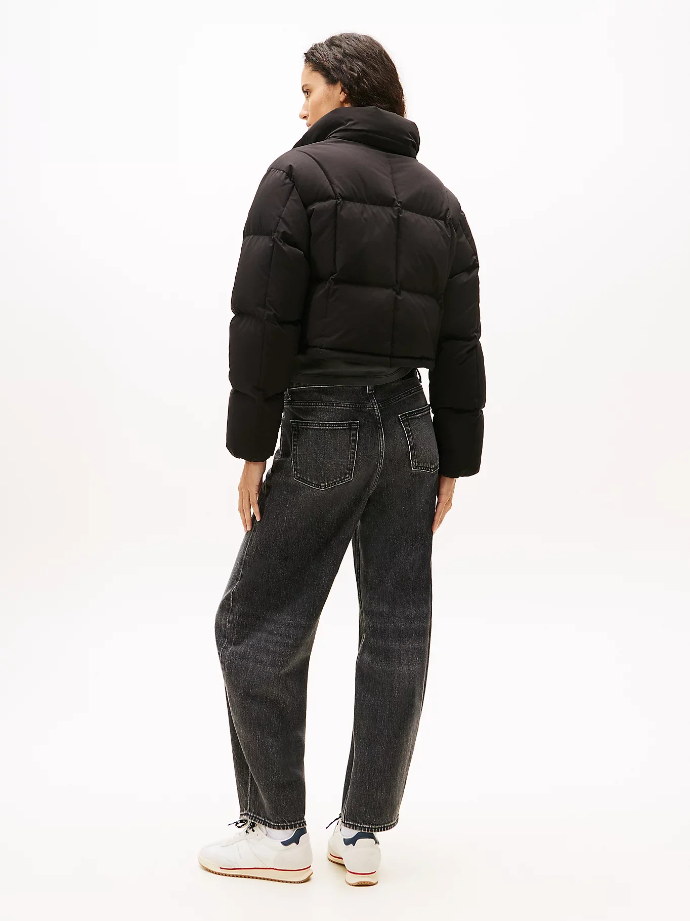 Tommy Hilfiger TJW Alaska Grid Kısa Kuş Tüyü Kadın Siyah Ceket DW0DW21624BDS