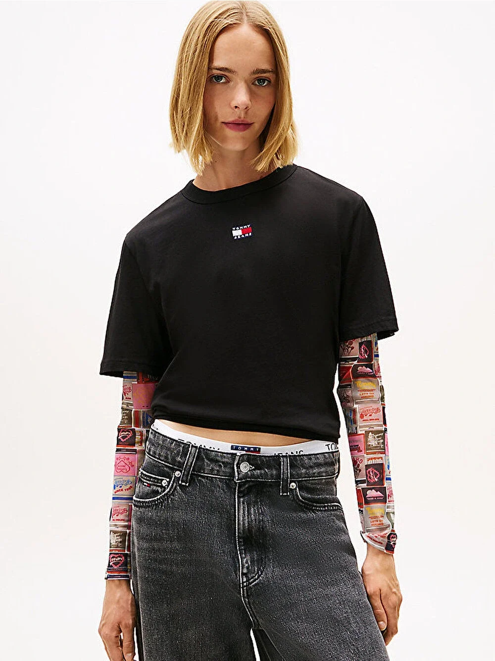 Tommy Hilfiger TJW Armalı Kutu Kesim Kadın Siyah T-shirt DW0DW22202BDS