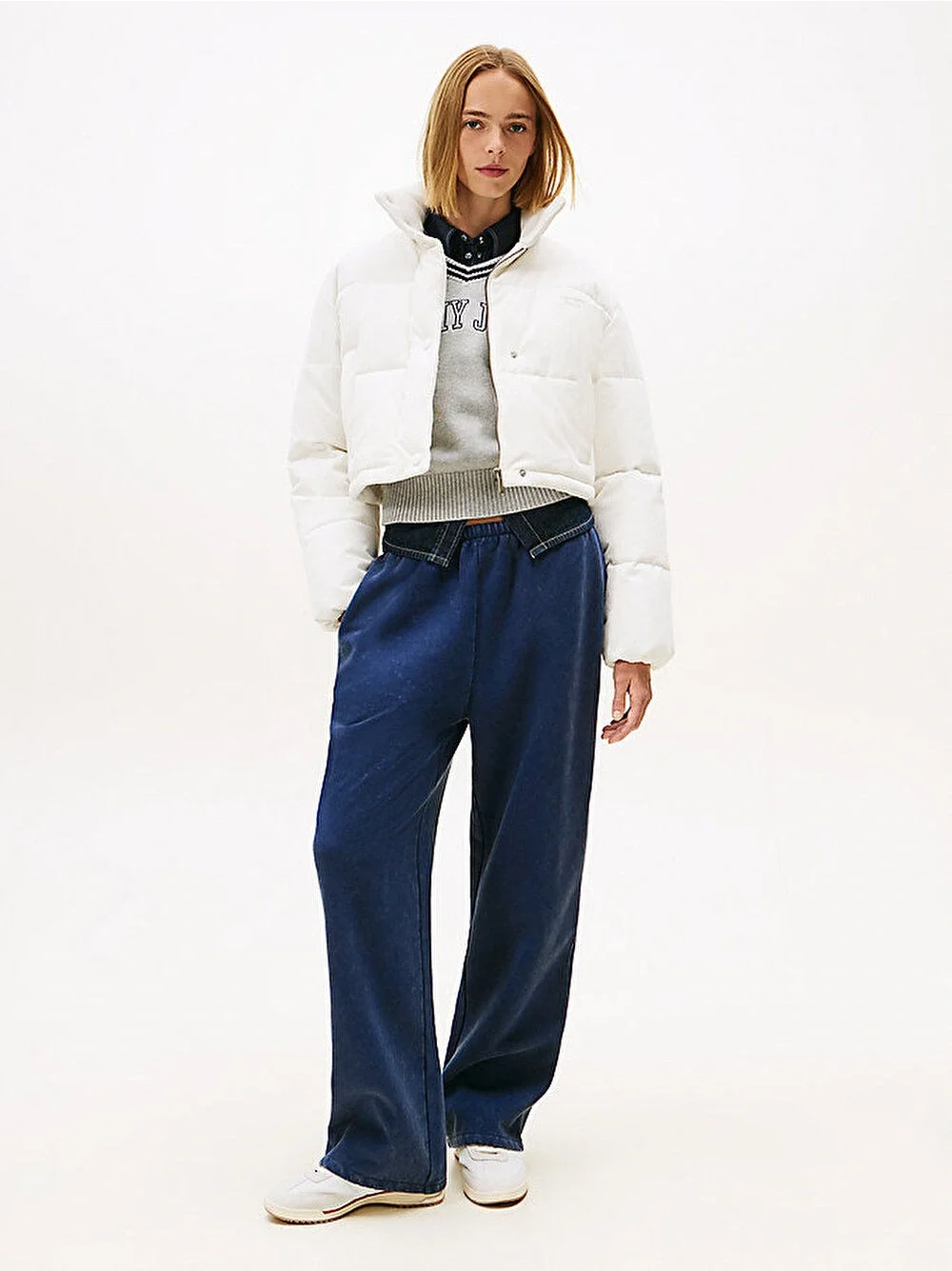 Tommy Hilfiger TJW Kadife Şişme Kadın Beyaz Ceket DW0DW21658YBH