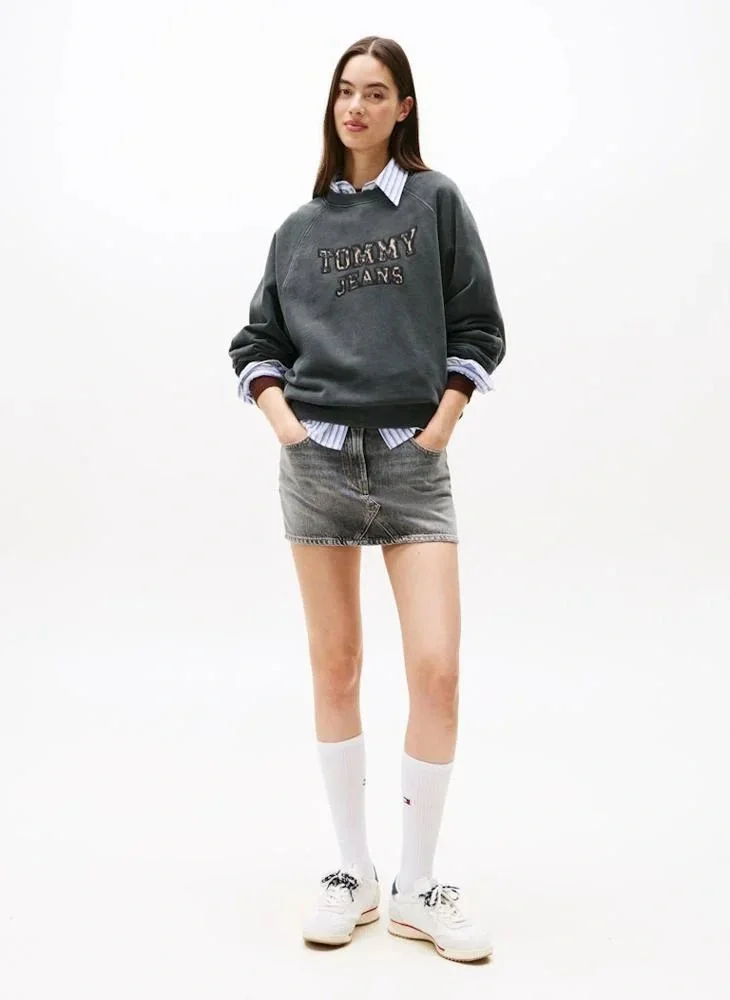 Tommy Hilfiger TJW Kutu Kesim Leopar Desenli Kolej Stili Bisiklet Yaka Kadın Siyah Kazak DW0DW21959BDS