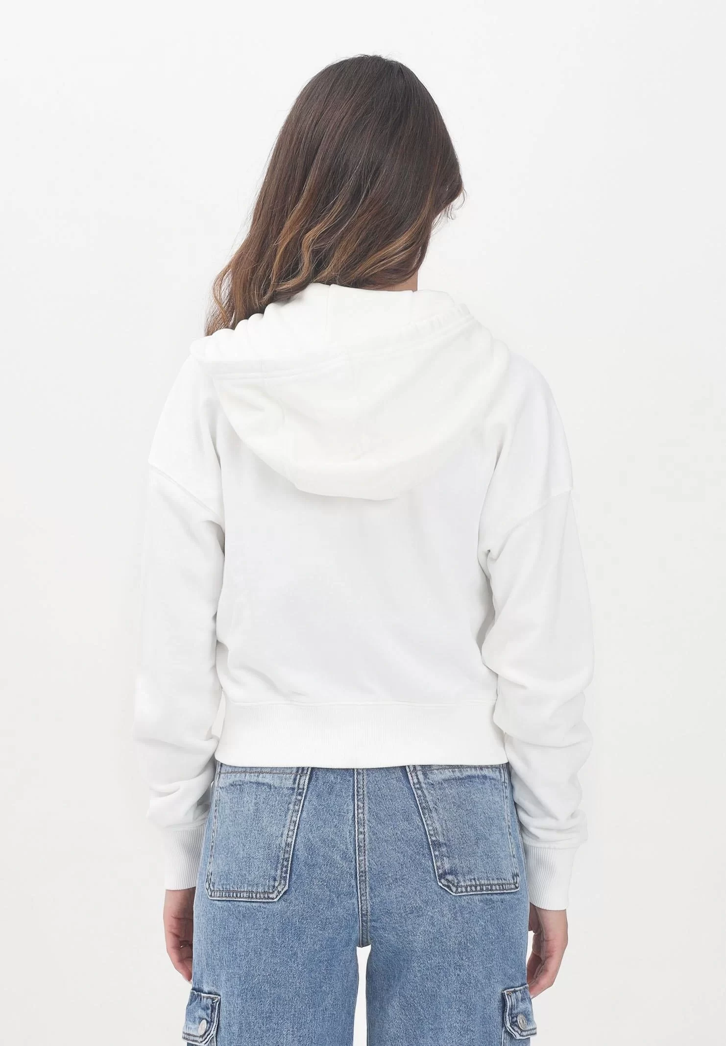 Tommy Jeans Badge Kadın Beyaz Kapüşonlu Sweatshirt DW0DW21147YBL