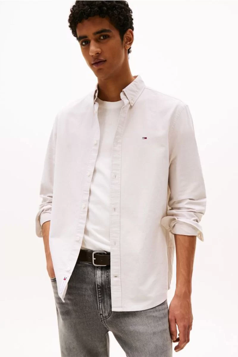 Tommy Jeans Erkek Normal Kesim Oxford Beyaz Gömlek DM0DM21298RBV