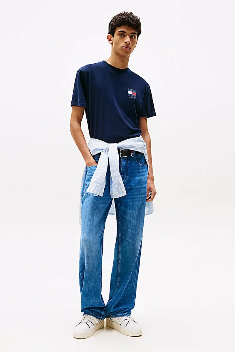 Tommy Jeans Erkek Sırtı Bayrak Baskılı Mavi T-shirt DM0DM21910C1G