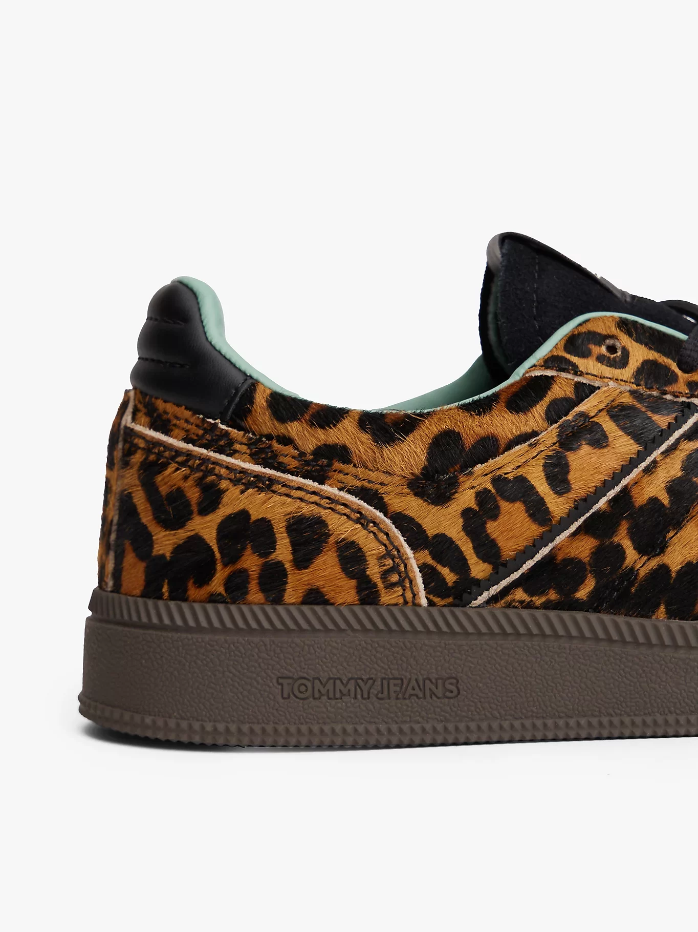 Tommy Jeans The Greenwich Edge Leopar Desenli Kadın Sneaker EN0EN029040K7