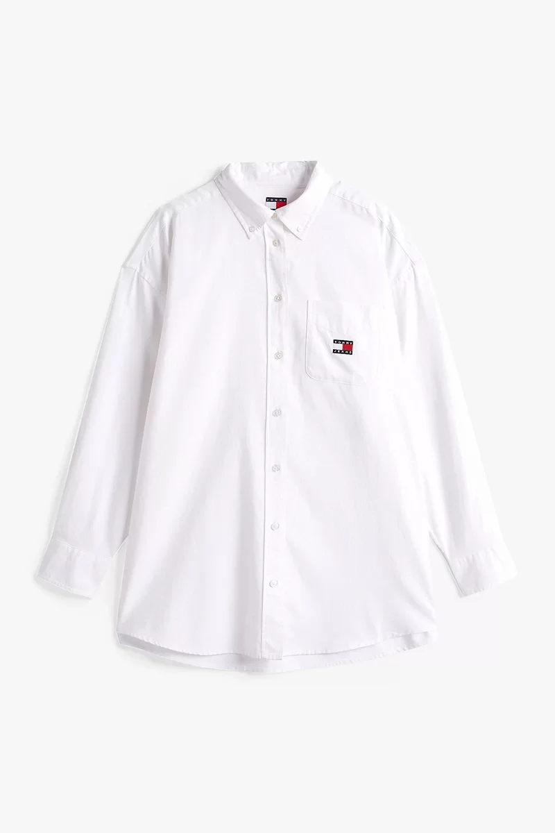 Tommy Jeans TJW OVS BADGE OXFORD SHIRT EXT Kadın beyaz Gömlek DW0DW20289YBL