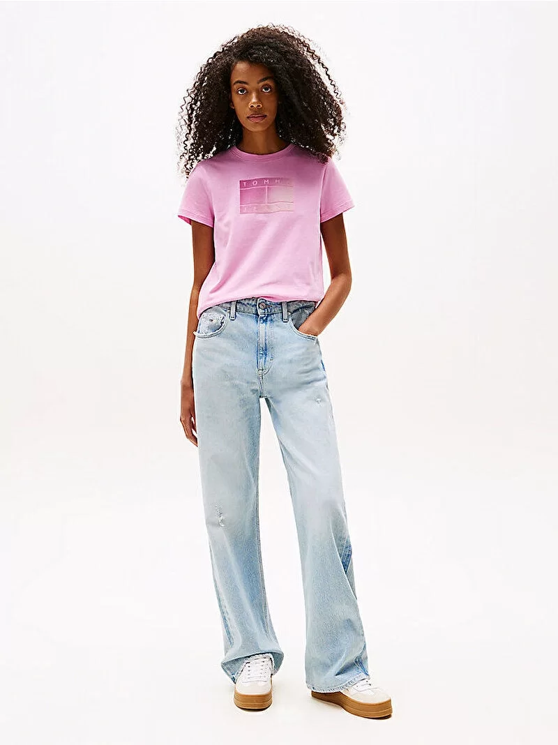 Tommy Jeans TJW REG GRADIENT FLAG SS Kadın Pembe T-shirt DW0DW20905U06