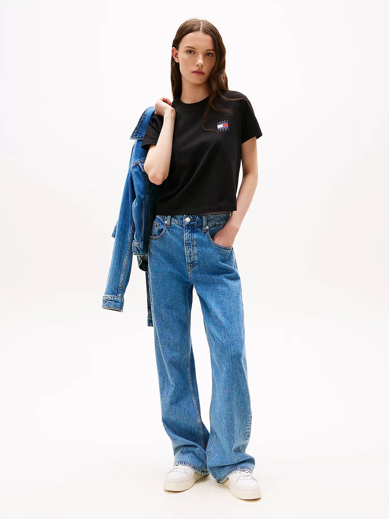 Tommy Jeans TJW REG SH TOMMY US FLAG SS TEE Kadın Siyah T-shirt DW0DW21423BDS