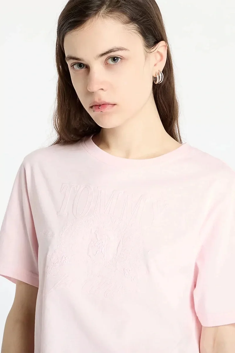 Tommy Jeans TJW RLX SH TONAL CREST TEE Kadın  T-shirt DW0DW20326TH3