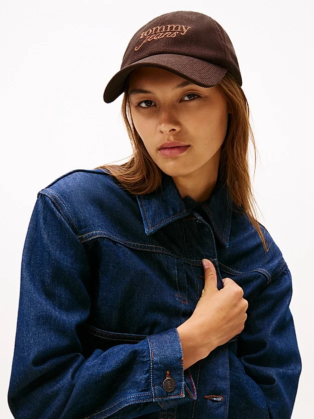 Tommy Hilfiger TJW Yazı Baskılı Kadın Kahverengi Şapka AW0AW17908GS7