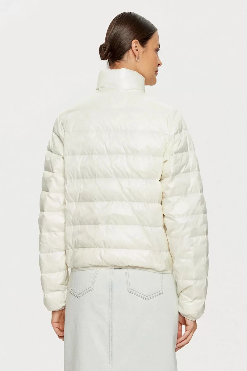 Calvin Klein Kadın Parlak Beyaz Şişme Mont